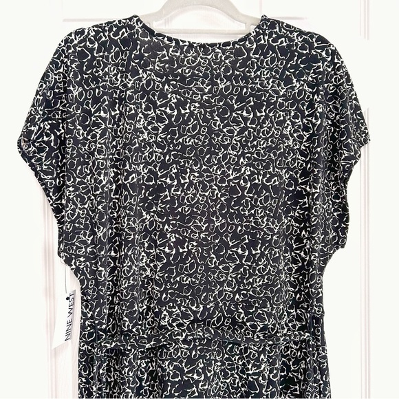 Nine West Wrap Dress Size XXL Black White Short Sleeve Tie V Neck NWT Classic - Picture 8 of 11